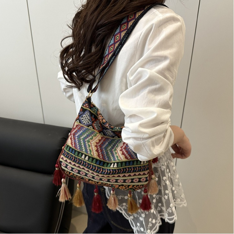 Bolsa Transversal Feminina com - Ethnic Boho Fashion avaliação e preço